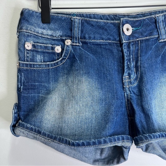 Y2K Guess Denim Shorts Size 29 - Picture 2 of 10